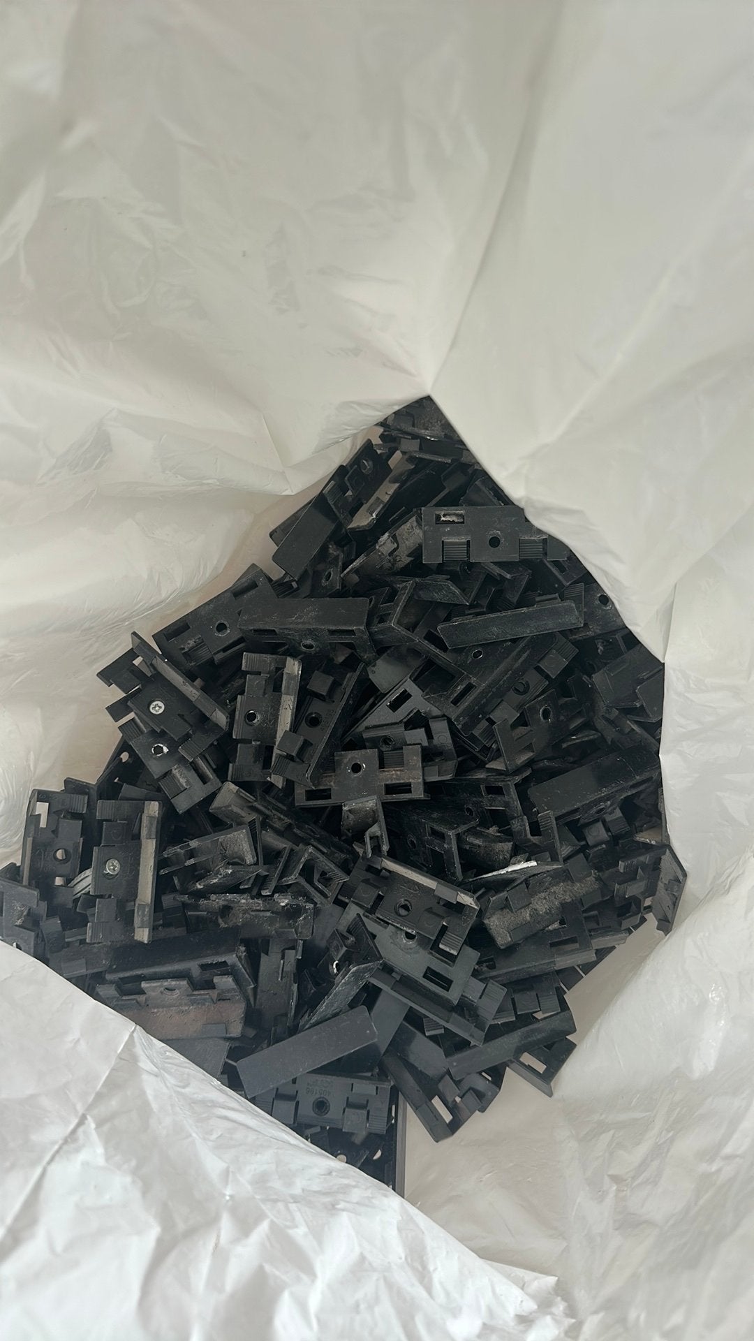 195 plintclips bevestigingen 25 mm x 60 mm, Ophalen of Verzenden, Zo goed als nieuw, Mdf, 200 tot 250 cm