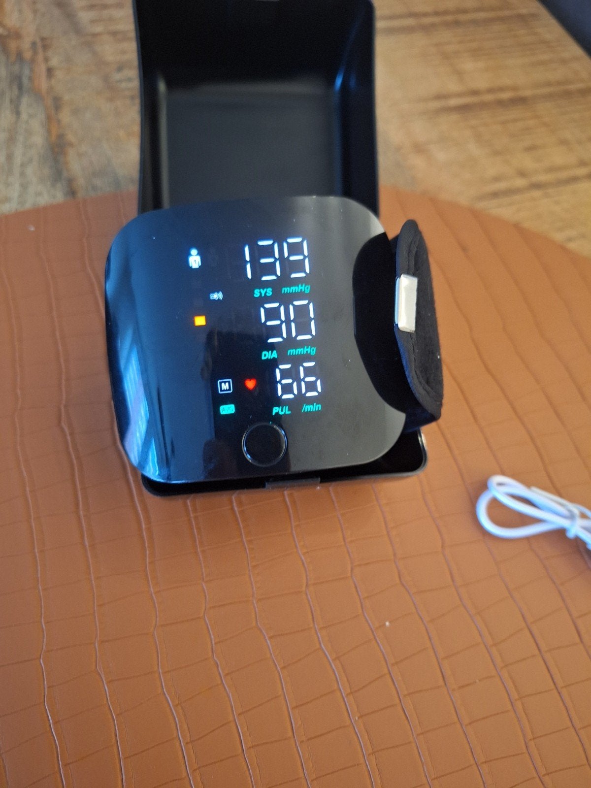 Oplaadbare Polsbloeddrukmeter met USB-C, Ophalen of Verzenden, Nieuw, Overige typen