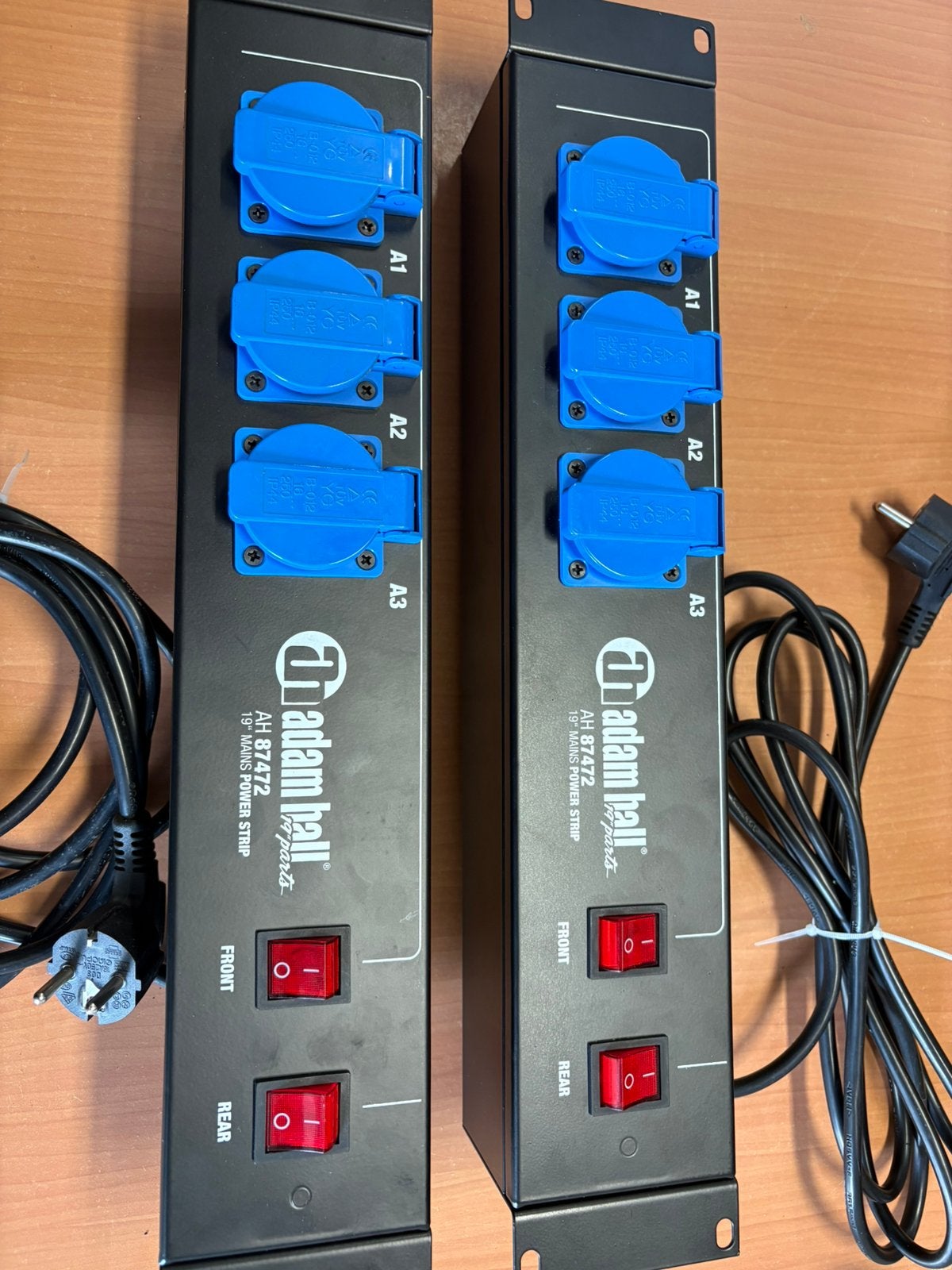 Power Strip 2X, Ophalen of Verzenden, Zo goed als nieuw