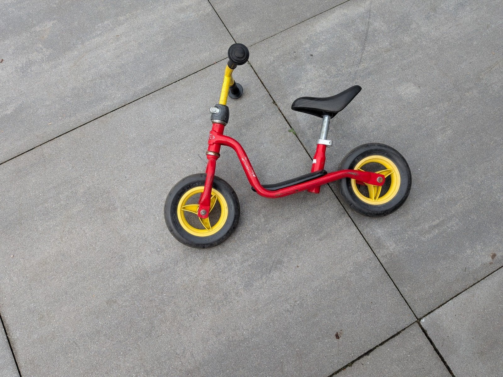 Puky loopfiets rood/geel - gebruikt, Ophalen, Gebruikt, Loopfiets