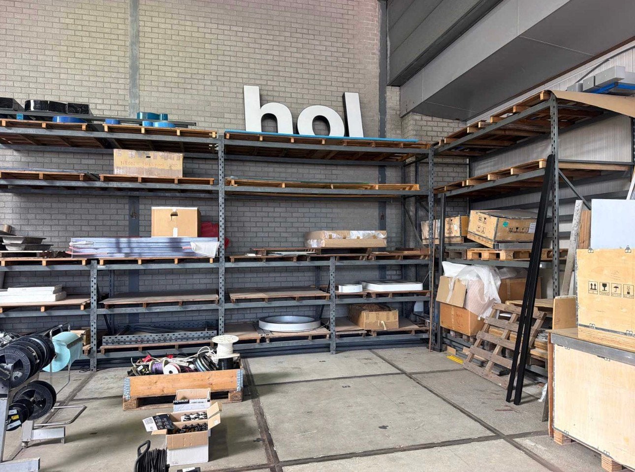 Partij pallet stellingen, Ophalen