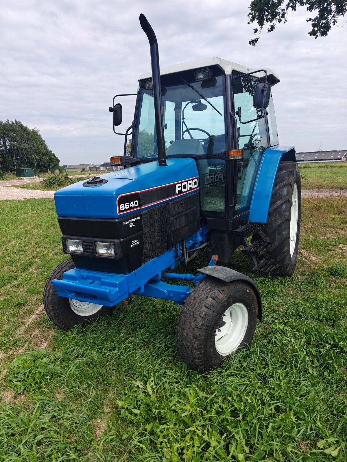 te koop Ford 6640 2WD, Zakelijke goederen, Agrarisch | Tractoren, Ophalen of Verzenden, Gebruikt, Tot 80 Pk, Ford