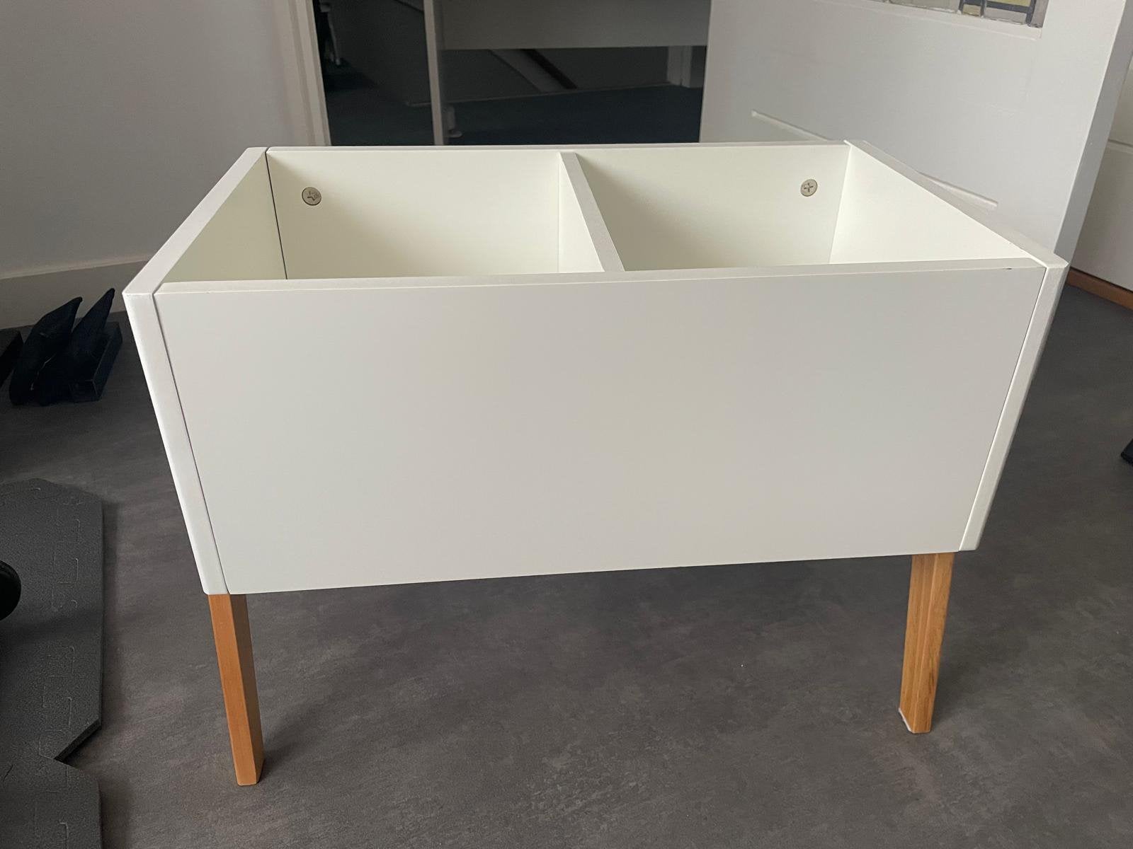 Boekenkist / opbergkist petite amelie cerise, Kinderen en Baby's, Kinderkamer | Commodes en Kasten, Minder dan 75 cm, Zo goed als nieuw