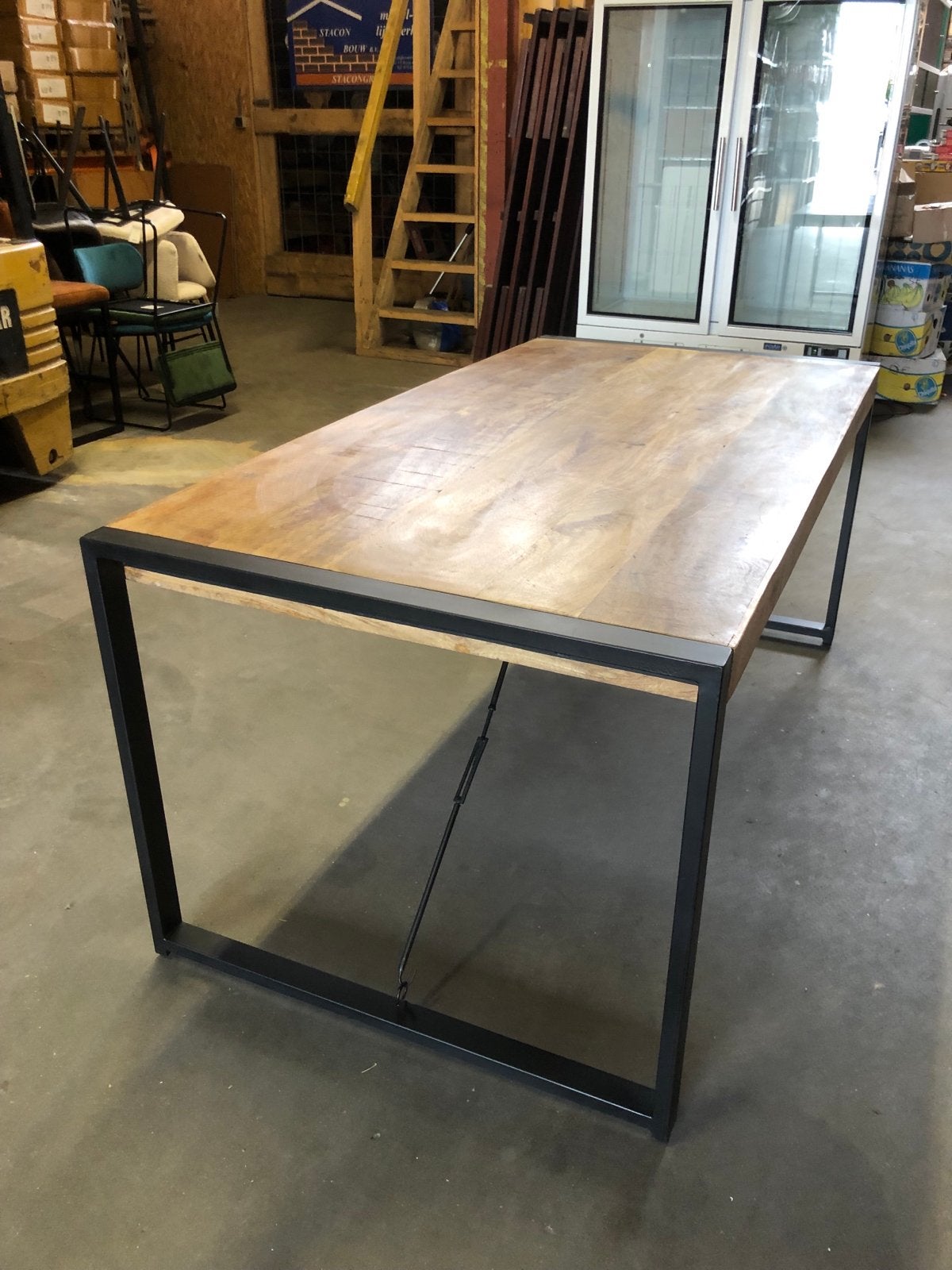 Industriële eettafel Mango hout en staal 180x90cm, Huis en Inrichting, Tafels | Eettafels, Ophalen, ., ., 50 tot 100 cm