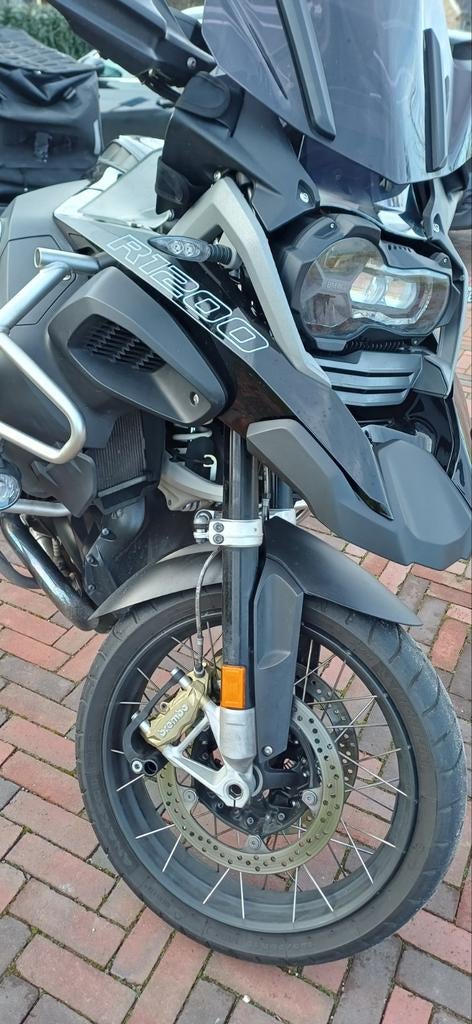 Zeer nette BMW R1200GS met TFT scherm en accessoires, Particulier