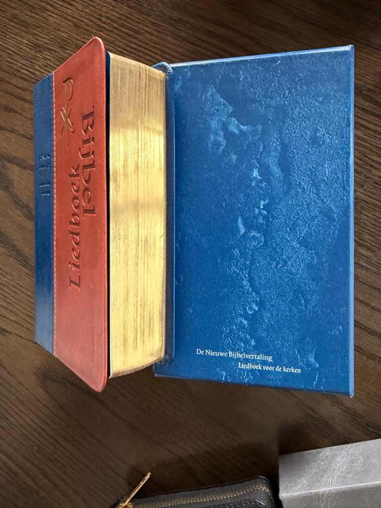 Nieuwe Bijbelvertaling & Liedboek voor de Kerken Set, Ophalen