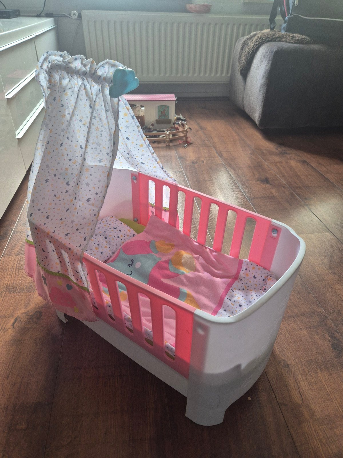 Roze poppenbedje met hemeltje en beddengoed, Ophalen, Gebruikt, Overige typen