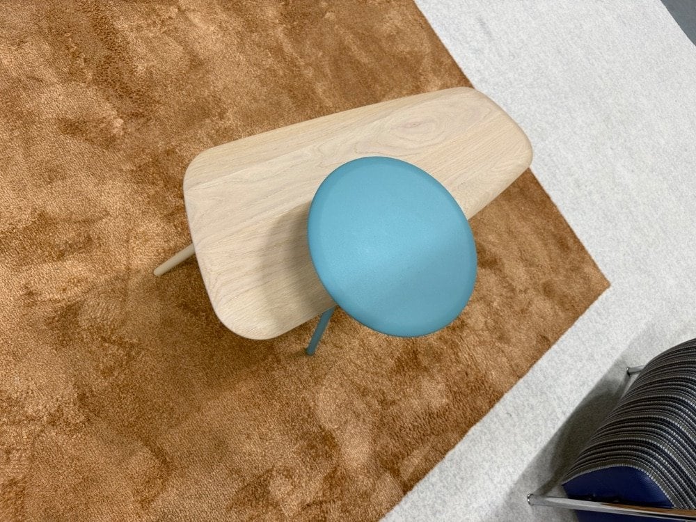 Nieuwstaat Leolux Tilio bijzettafel eiken hout blauw Tafel, 45 tot 60 cm, Leolux, Info@leolux.nl, Ophalen of Verzenden