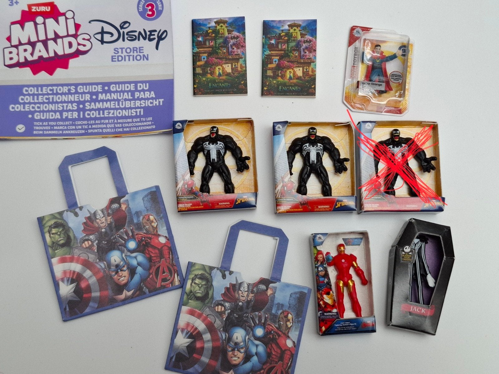 Mini brands Disney store edition, Ophalen of Verzenden, Zo goed als nieuw