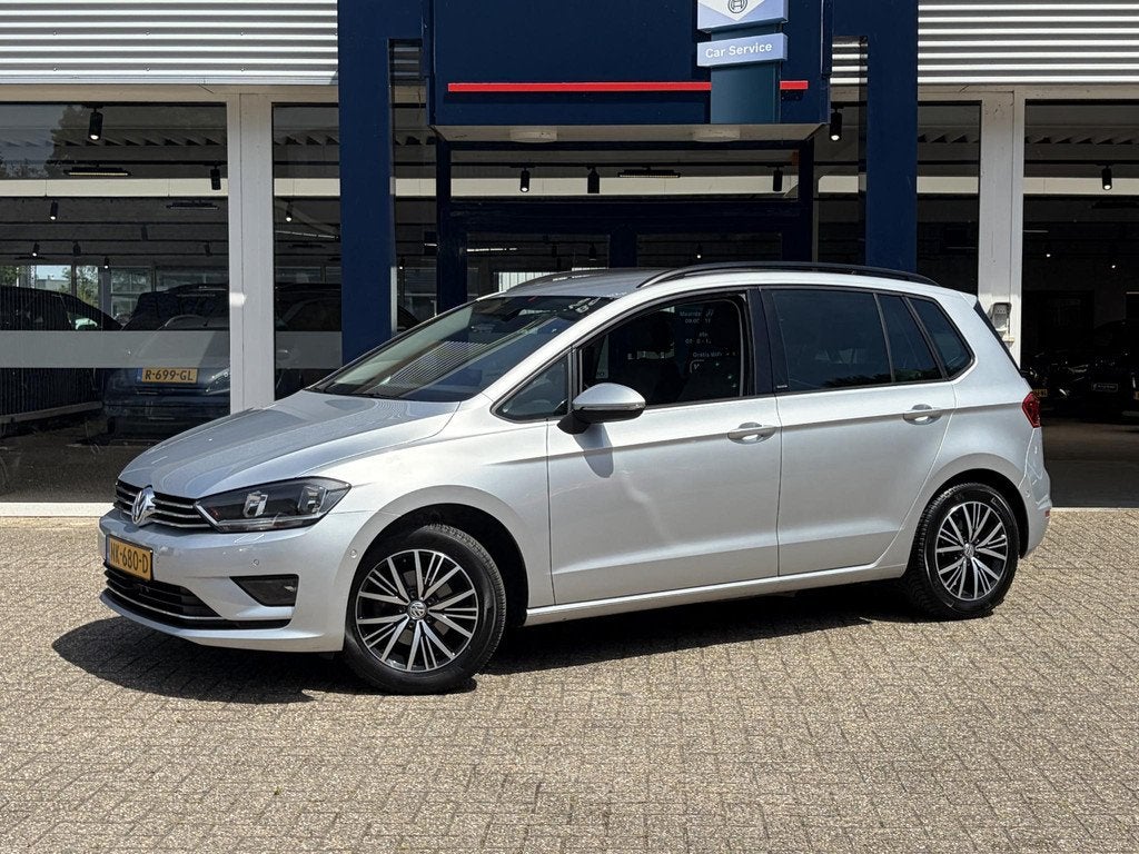 Volkswagen Golf Sportsvan 1.2 TSI Connected Series / Automaa, Stof, Gebruikt, Euro 6, 4 cilinders