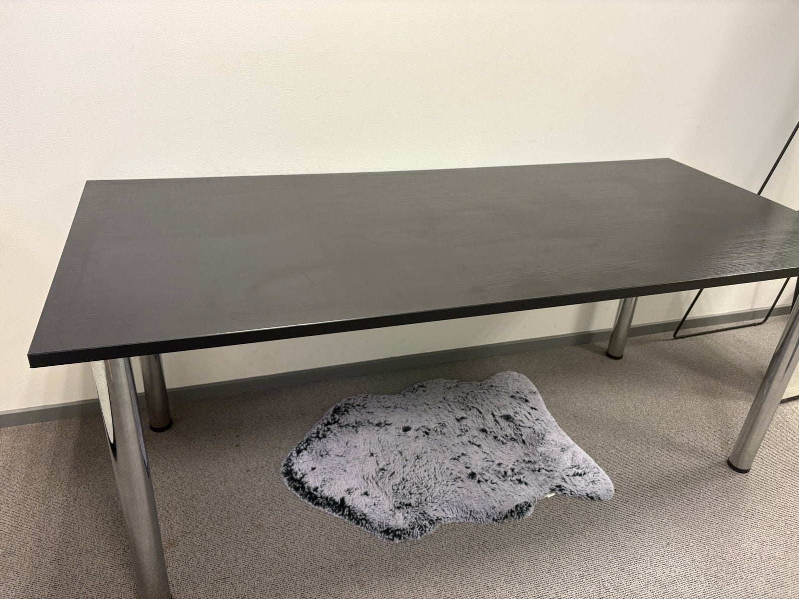 Nette luxe houten bureau tafel 180x 80, Huis en Inrichting, Ophalen, Zo goed als nieuw, Zwart, Hout