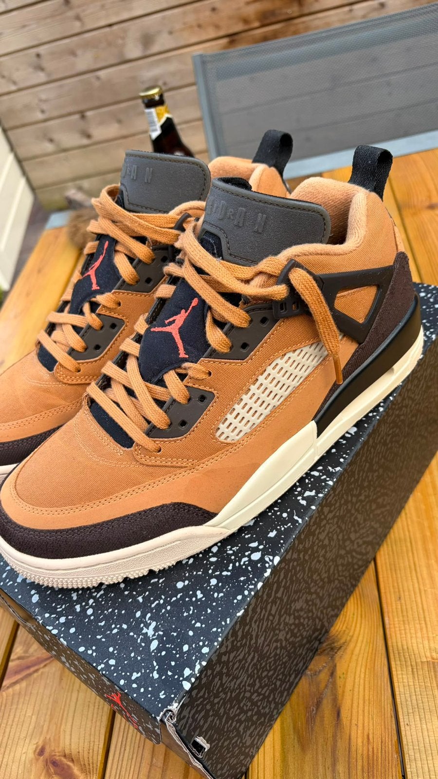 Nike Air Jordan Spiziki low flax mt 43, Kleding | Heren, Schoenen, Bruin, Nieuw, Ophalen of Verzenden, Sneakers of Gympen