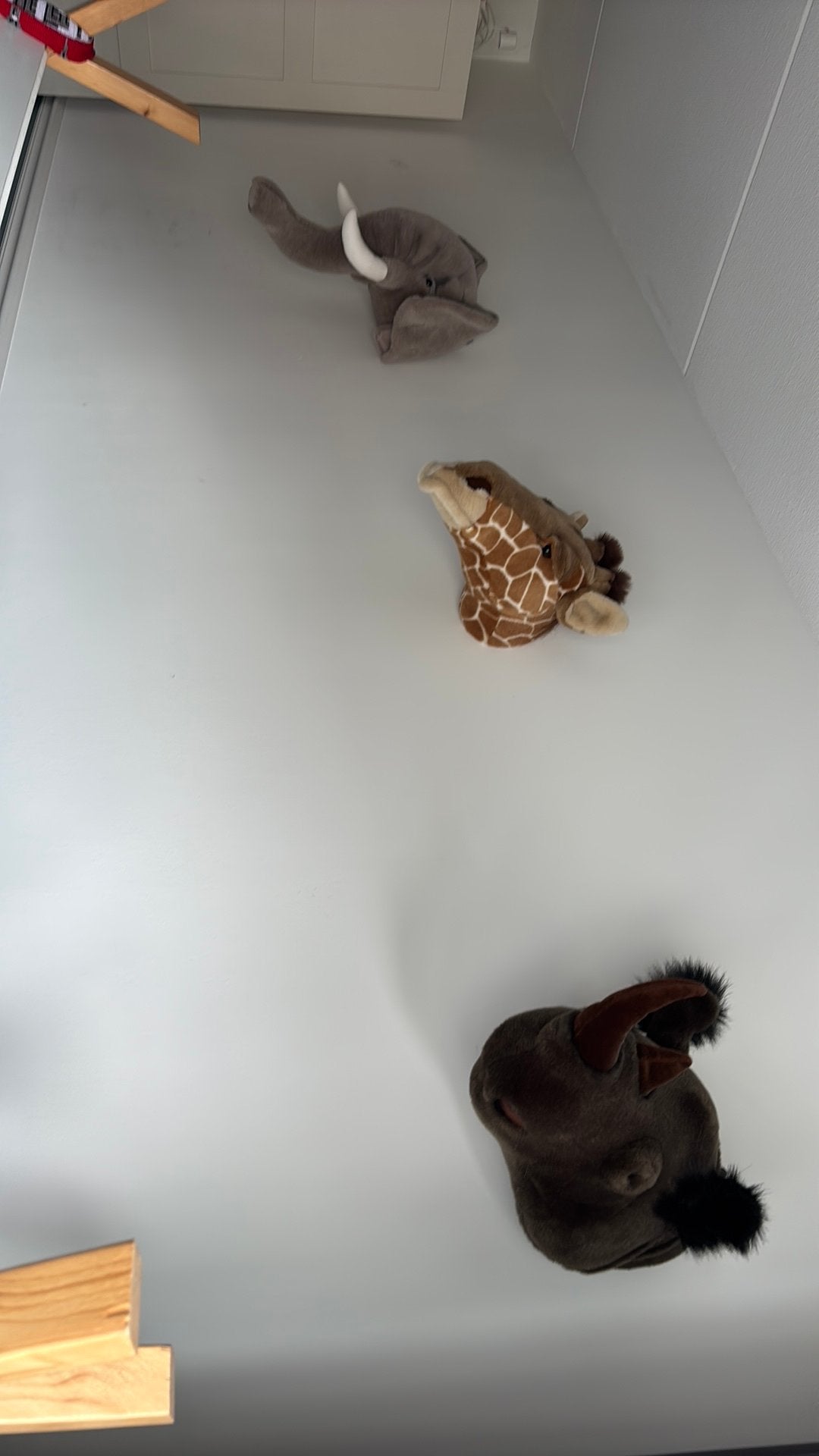 Wild & Soft dierenkop pluche Neushoorn-giraf-olifant, Kinderen en Baby's, Kinderkamer | Inrichting en Decoratie, Ophalen of Verzenden