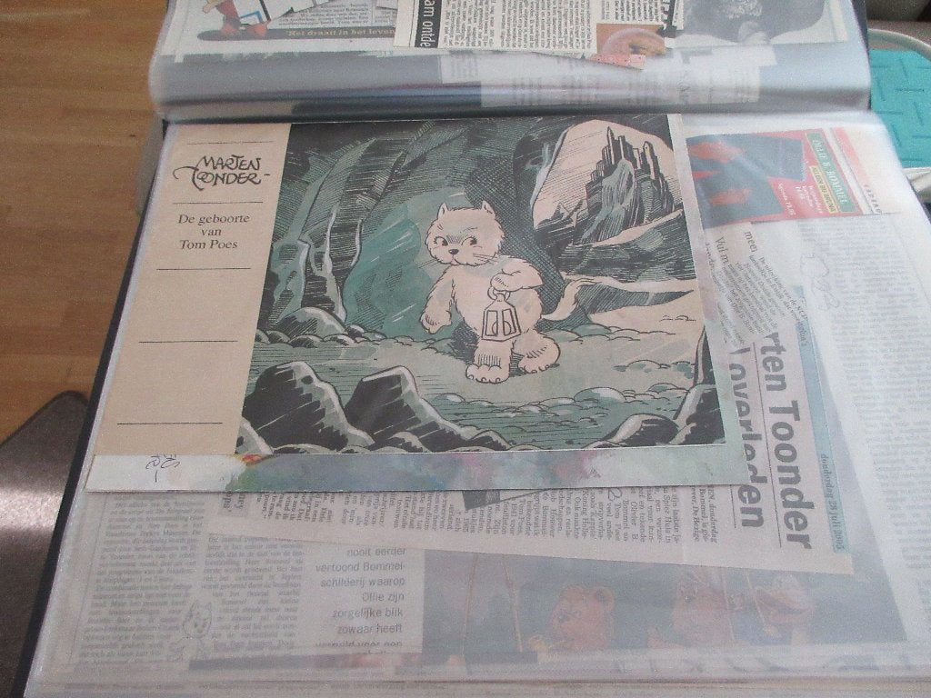 Krantenknipsels bijzondere van Bommel en tompoes, Marten Toonder, Ophalen of Verzenden, Zo goed als nieuw, Meerdere stripboeken