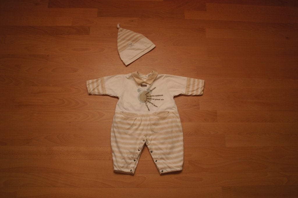 Set: beige-wit gevoerd boxpakje & mutsje; Miniman; ca 6 mnd, Miniman, Gebruikt, Jongetje of Meisje, Ophalen of Verzenden