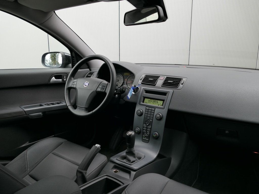 Volvo V50 1.8 Edition I Cruise Control / Regensensor / Licht, Auto's, Zwart, 4 cilinders, Zwart, 1300 kg