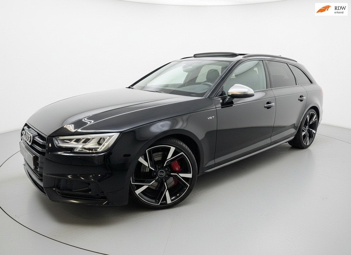 Audi S4 Avant 3.0 TFSI S4 quattro RS STOELEN PANO ACC CAMERA, Auto's, Gebruikt, 2995 cc, 1650 kg, Zwart