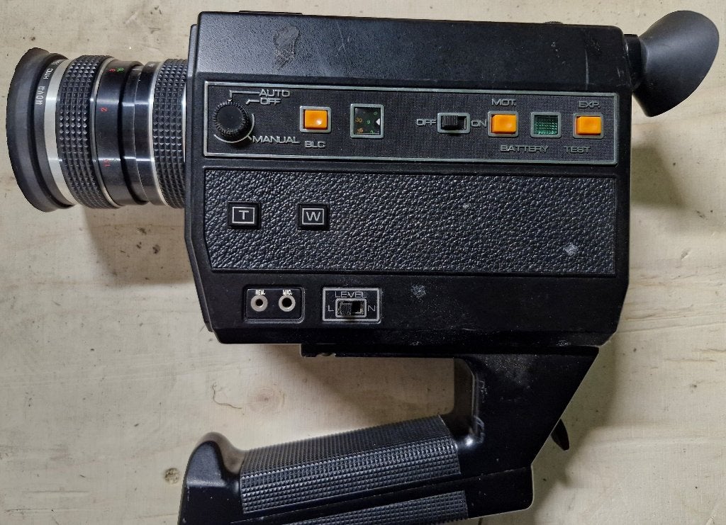 Super8 geluids camera+projector+richtmicrofoon, Ophalen of Verzenden, 8mm, Camera