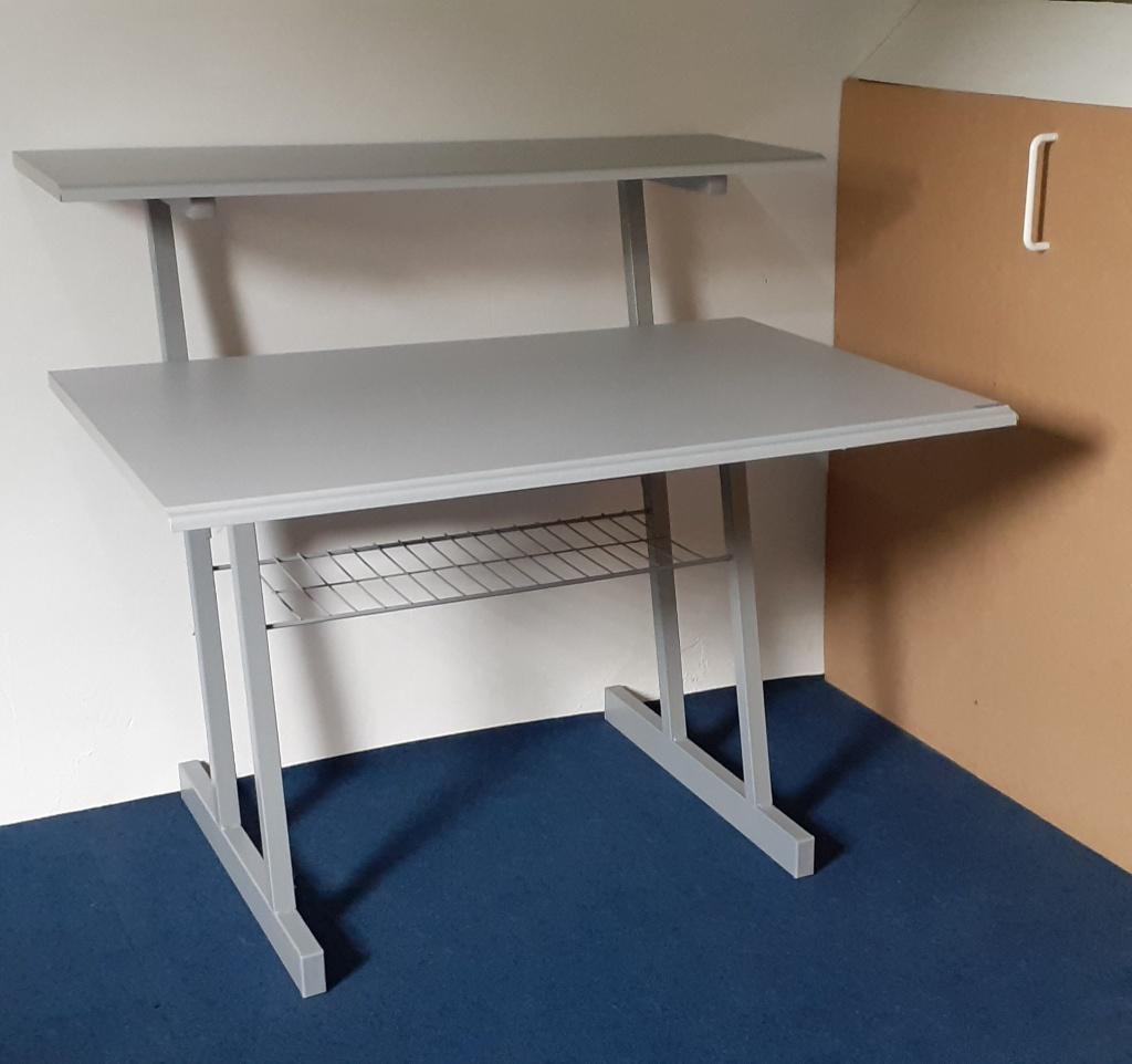 computertafel, Ophalen, Zo goed als nieuw, Grijs, Metaal
