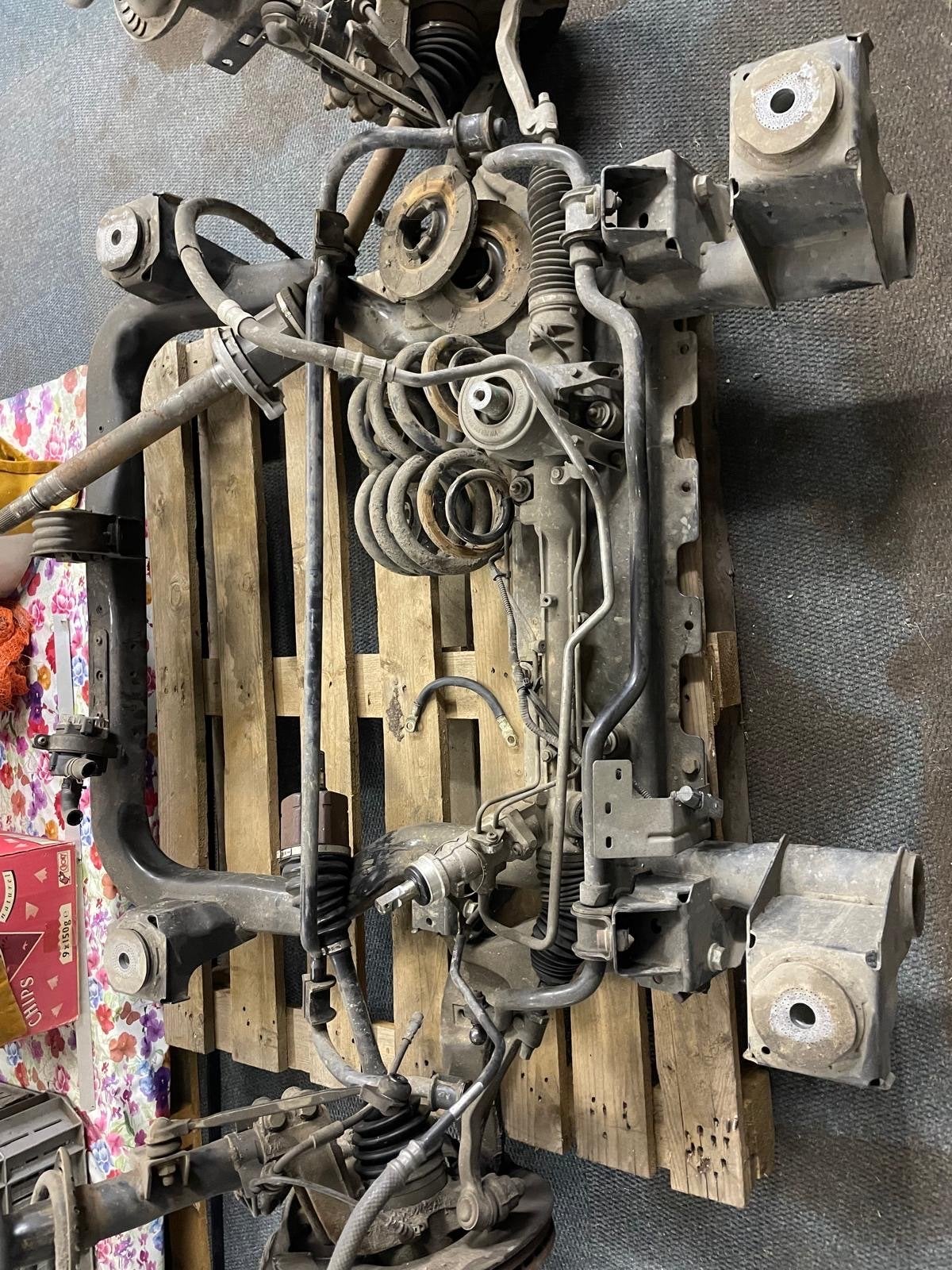 Subframe compleet met veerpoten en stuurhuis, Auto-onderdelen, Ophalen, Volkswagen
