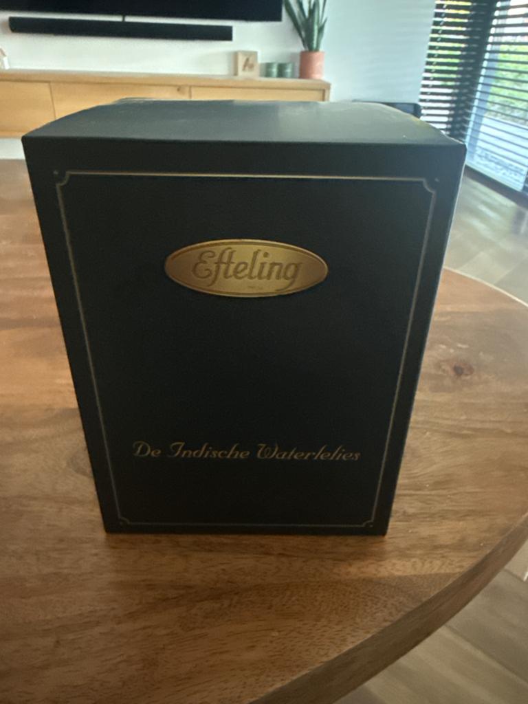 Efteling De Indische Waterlelies premium souvenir 2026, Verzamelen, Efteling, Ophalen of Verzenden, Zo goed als nieuw, Beeldje of Poppetje