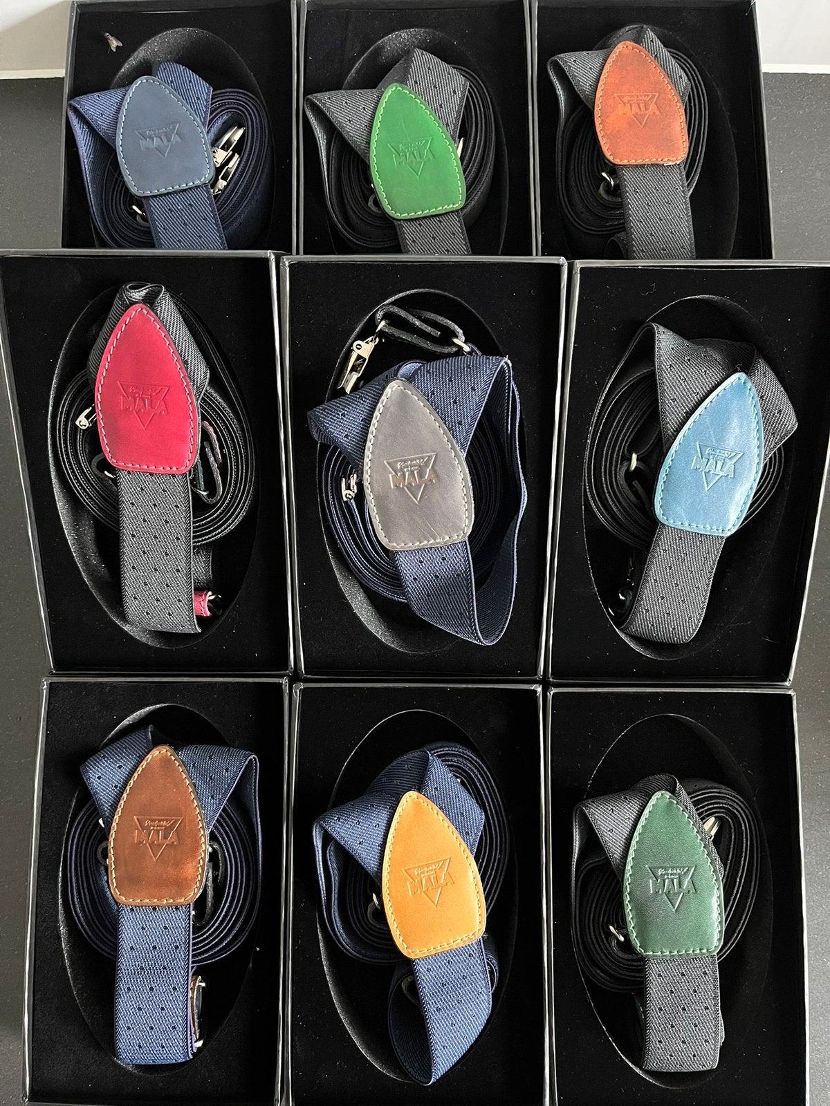Partij van 9 bretels nieuw in doos, Nieuw, Ophalen of Verzenden, Bretels, Bretels