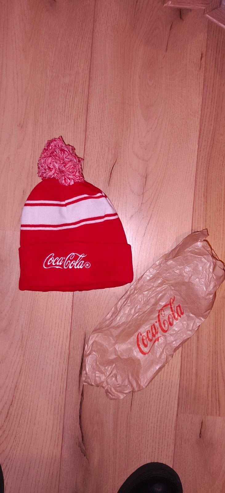 Coca-Cola Muts met Pompon - Rood/Wit, Ophalen of Verzenden, Coca cola