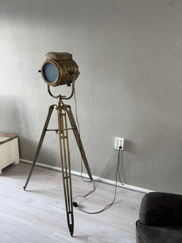 Grote zware Industriële lamp, Ophalen, Zo goed als nieuw