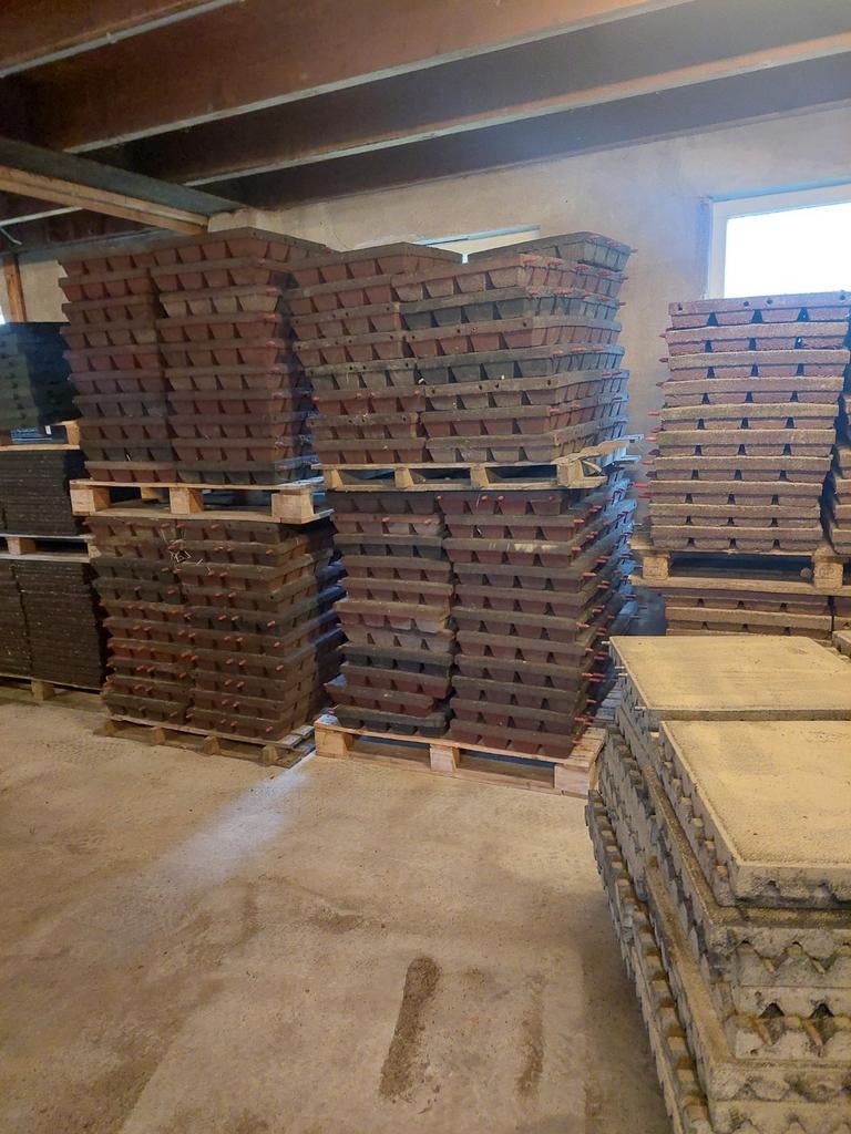Rubberen tegels/stalmatten/paddock/erfverharding/inloopstal, Ophalen, Overige materialen, Gebruikt, 10 m² of meer