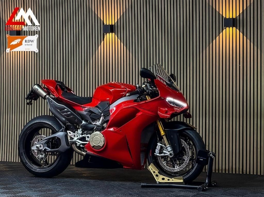 DUCATI PANIGALE V4 S - 2025 - Volledige Titanium Akrapovic -, DUCATI, 4 cilinders, Bedrijf, Onbekend