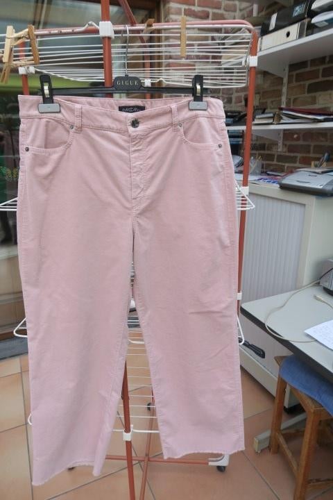 Broek nieuw roze velvet Marccain mt 5, Kleding | Dames, Broeken en Pantalons, Maat 42/44 (L), Nieuw, Ophalen of Verzenden, Roze