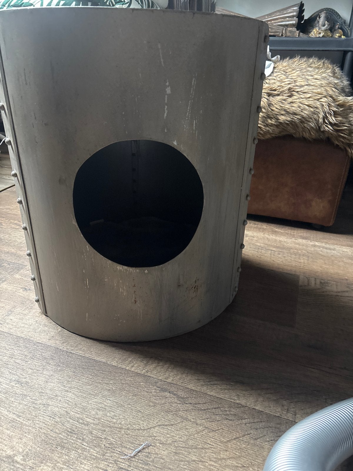 Bijzettafel / kattenmand kattenton ijzer industrieel 45/50, Ophalen, Gebruikt