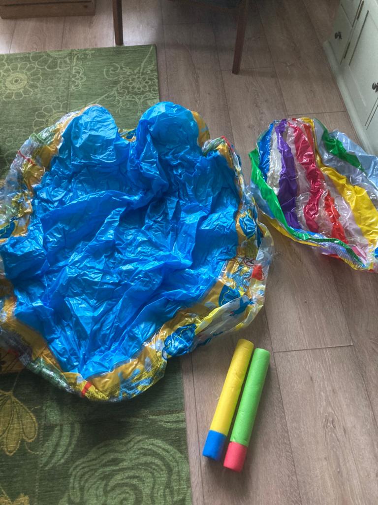 Zwembad, bal en 2 waterpistolen, Ophalen of Verzenden, Gebruikt