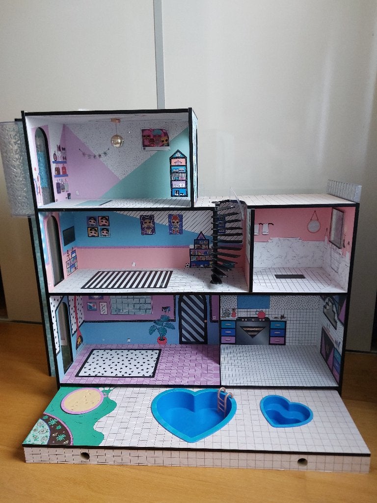 LOL poppenhuis, Ophalen, Gebruikt, Poppenhuis