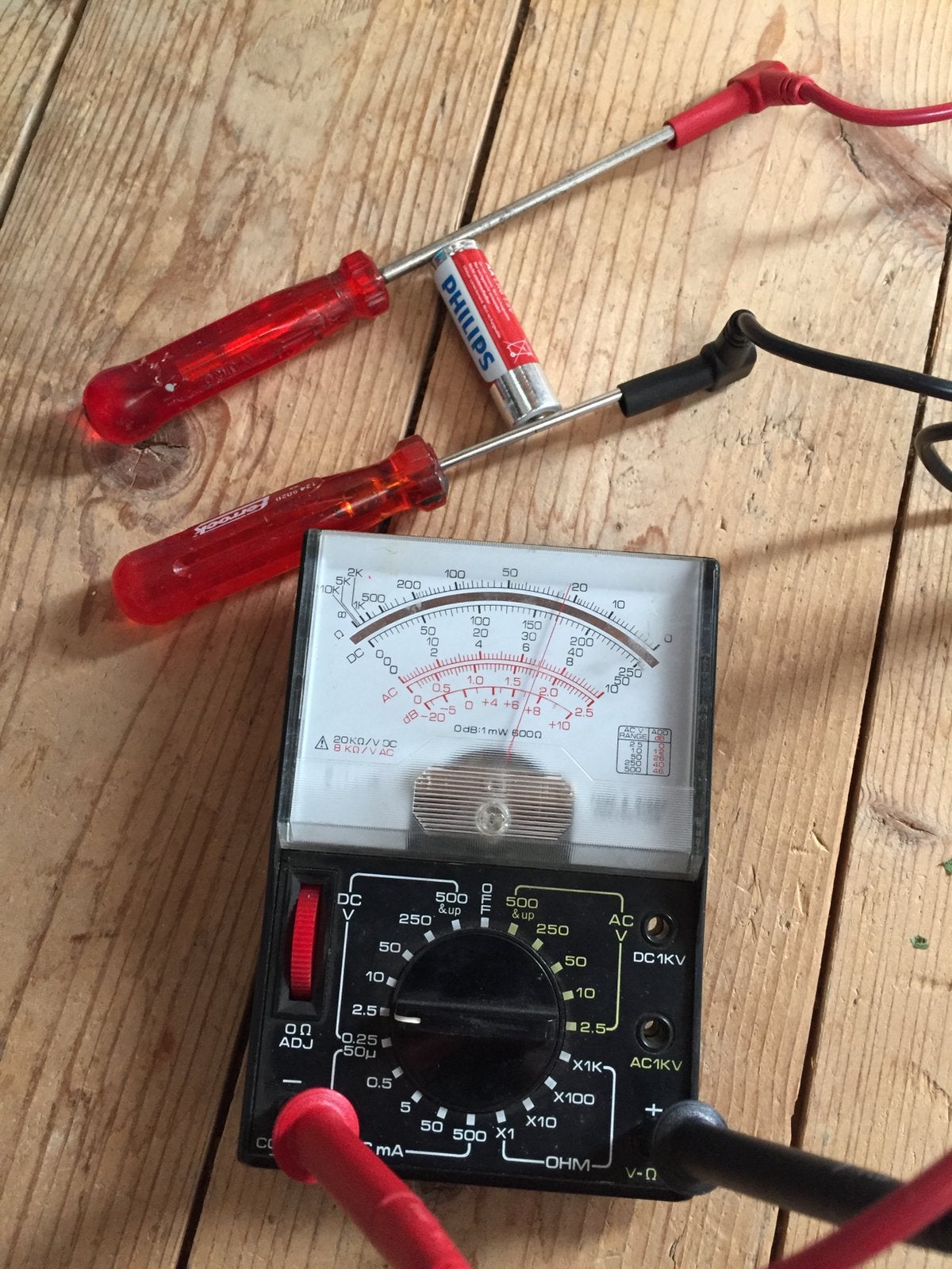 Vintage analoog multimeter,(HM-102R), Verzamelen, Ophalen of Verzenden, Overige typen
