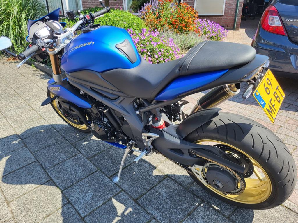 Triumph Speed triple 1050  ORG NL ABS, Motorrijbewijs A, Gebruikt, 3 cilinders, Particulier