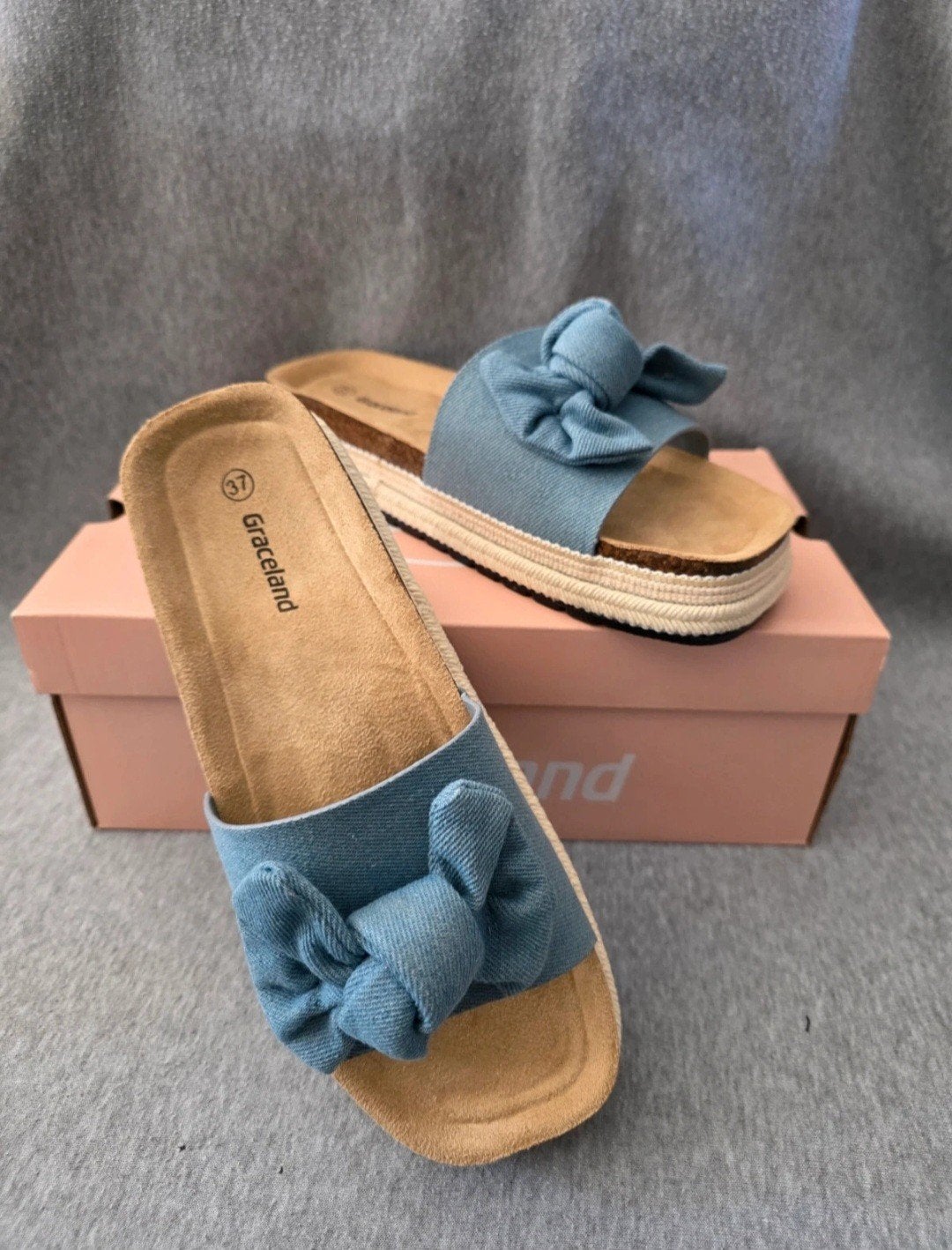 Graceland dames slippers maat 37 - Nieuw in doos, Graceland, Ophalen of Verzenden, Nieuw, Slippers