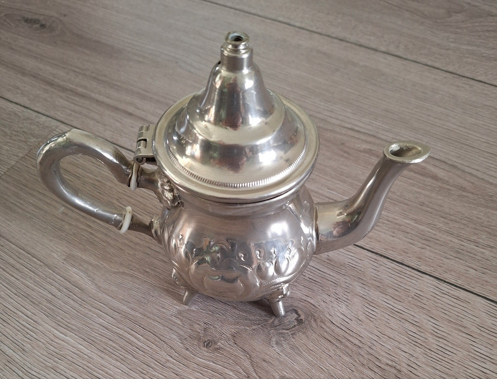 Oosterse theepot Moulay Hassan verzilverd 15 cm, Theepot/fluitketel, Zilver, Ophalen of Verzenden, Zo goed als nieuw