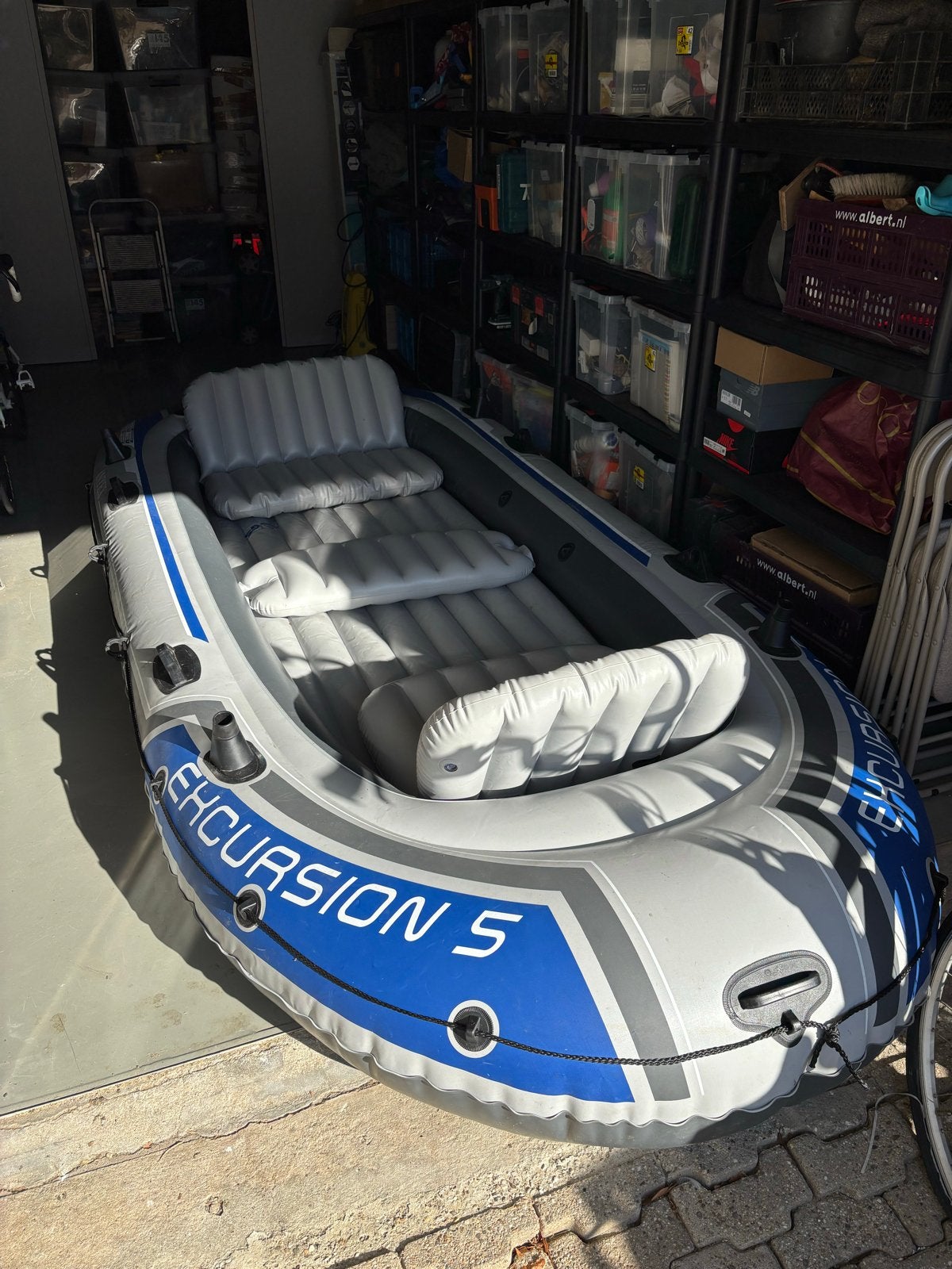 Intex Excursion 5 opblaasboot met fluistermotor en accu, Watersport en Boten, Bootonderdelen, Ophalen of Verzenden, Gebruikt