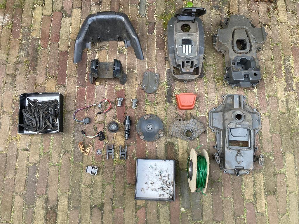 Parts reserve gebruikte onderdelen automower 305 spareparts, Ophalen of Verzenden, Gebruikt