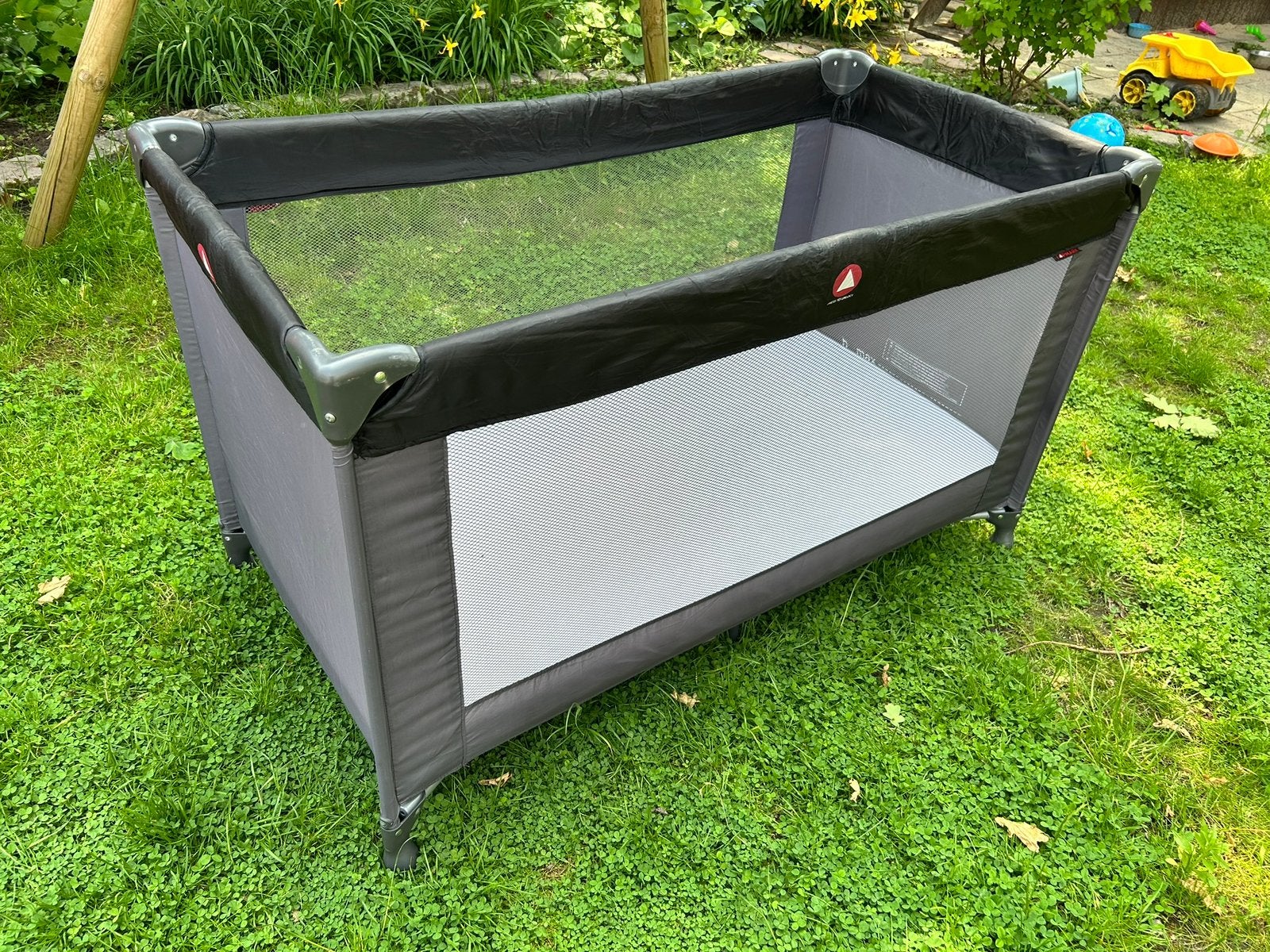 Logeerbed opvouwbaar baby camping, Ophalen, Zo goed als nieuw, Reisbedje