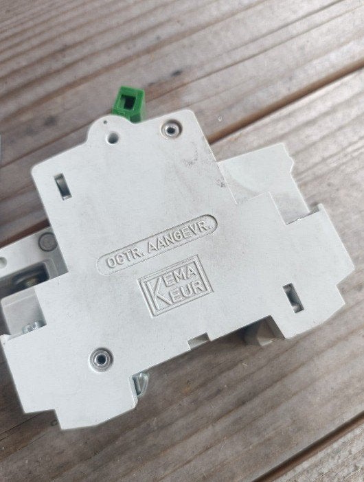 2x ABB S201 B16 Schakelaars - Nieuw met KEMA & CE Keur, Doe-het-zelf en Verbouw, Ophalen of Verzenden, Nieuw, ABB, Installatieautomaat