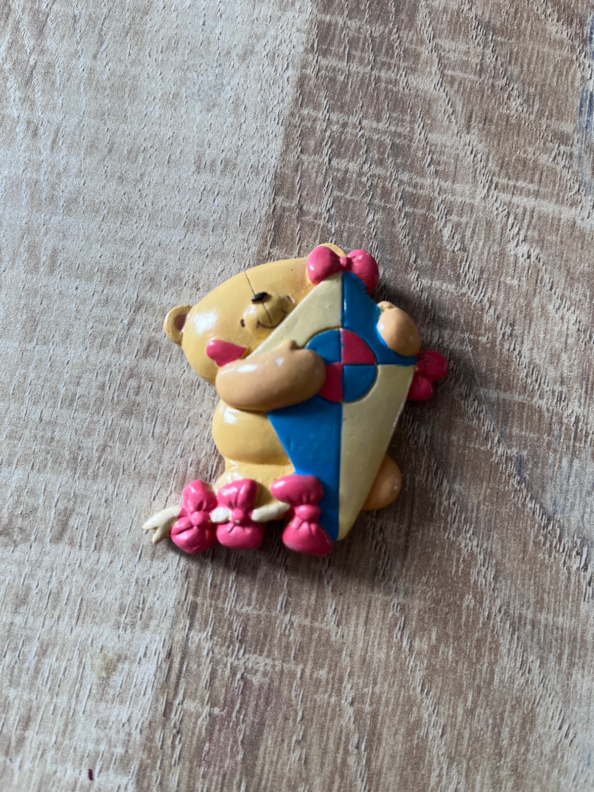 Forever Friends magneet beertje met vlieger, Ophalen of Verzenden, Gebruikt