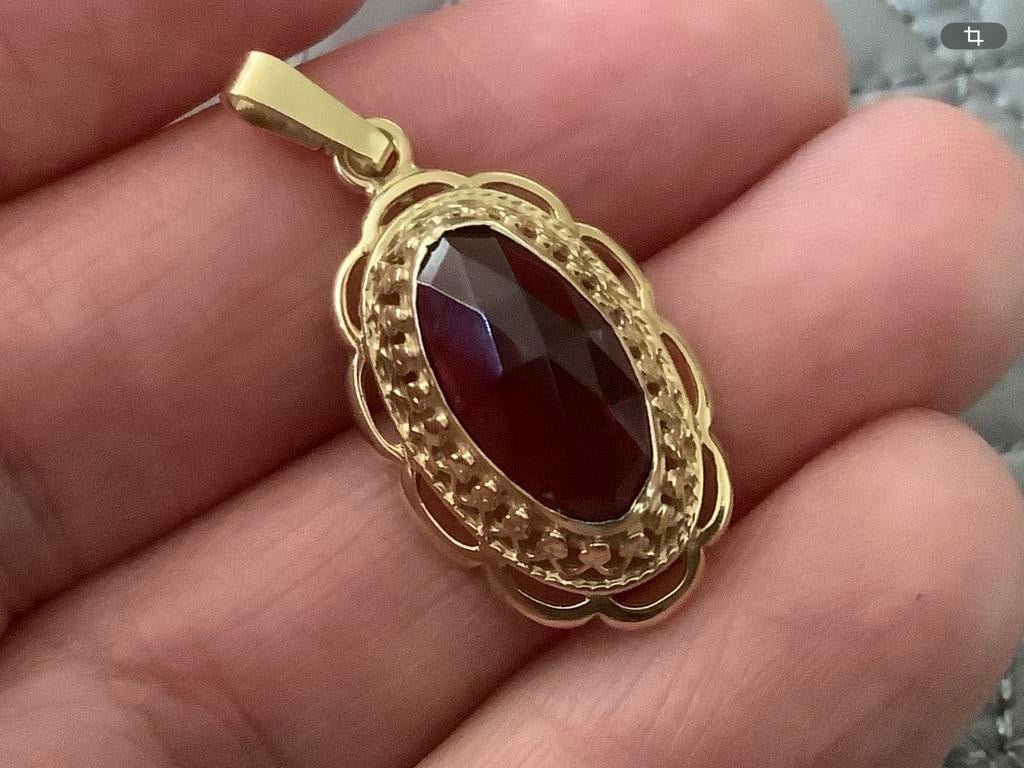 Antieke gouden Kettinghanger hanger edelsteen Granaat 14 k, Overige voorstellingen, Verzenden, Zo goed als nieuw, Met edelsteen