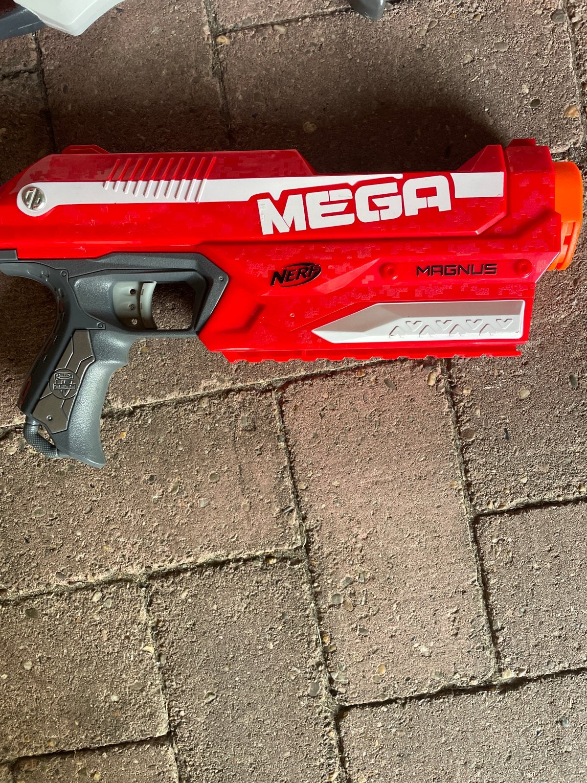 Nerf Magnus Blaster met pijltjes, Ophalen of Verzenden, Gebruikt