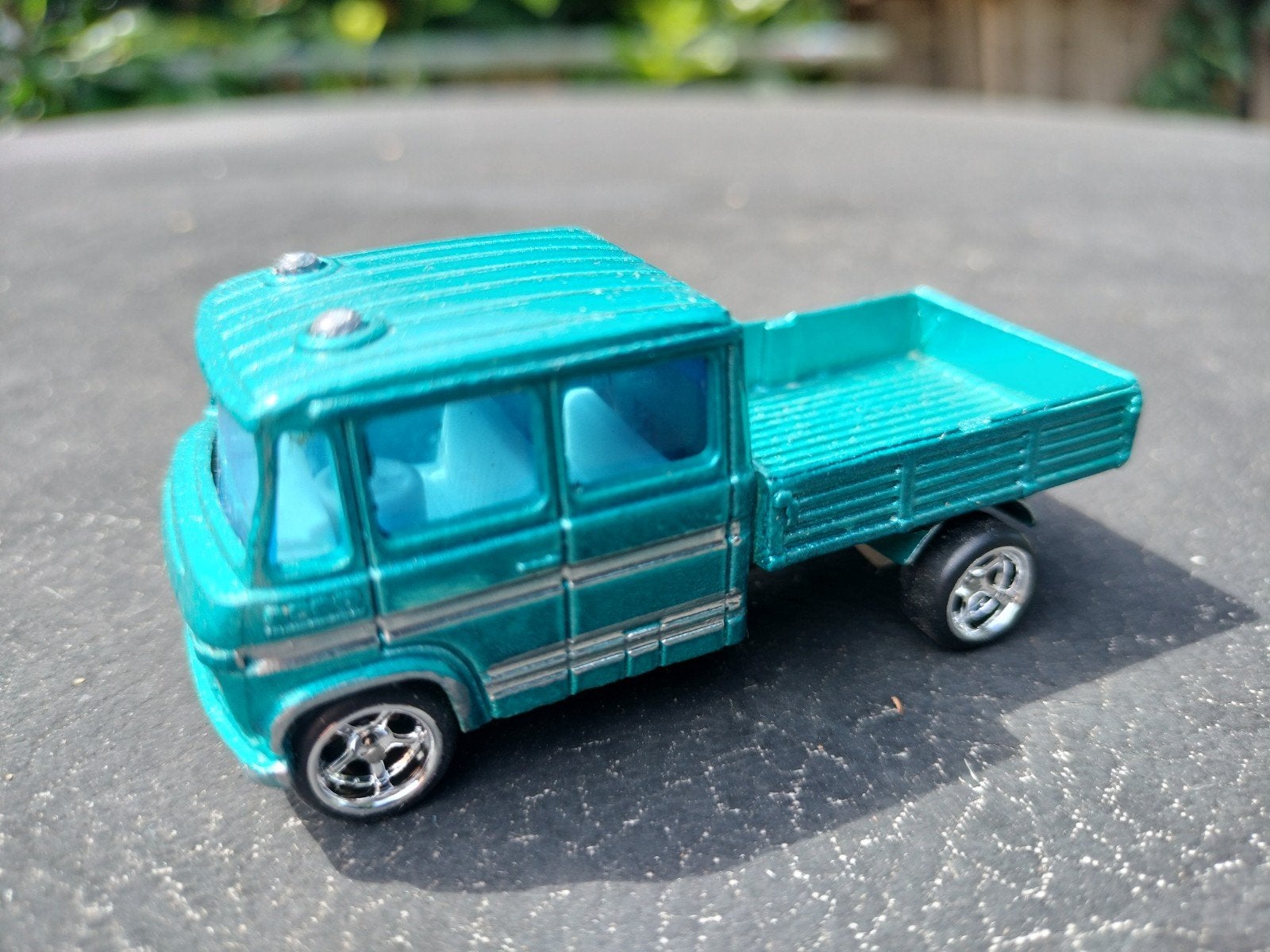 Unieke handmade MERCEDES BENZ 508,Chrome velgen, nieuwe lak, Ophalen of Verzenden, Zo goed als nieuw, Bus of Vrachtwagen, Majorette