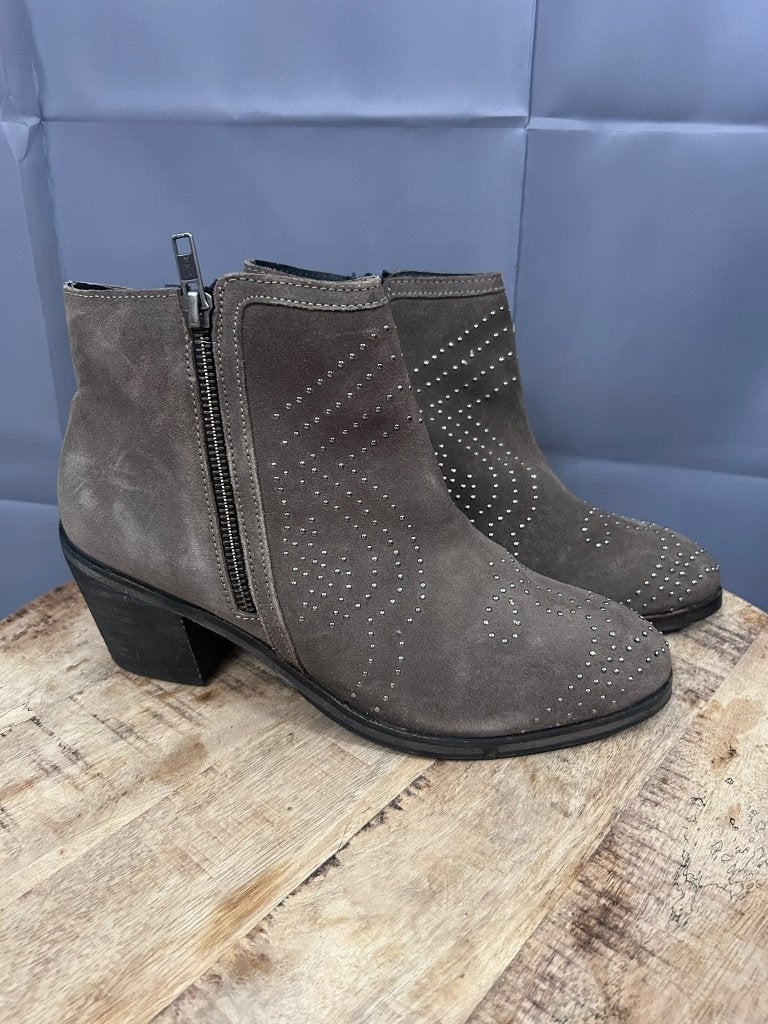 Lazamani enkellaarsjes taupe studs maat 40, Kleding | Dames, Bruin, Lage of Enkellaarzen, Lazamani, Ophalen of Verzenden