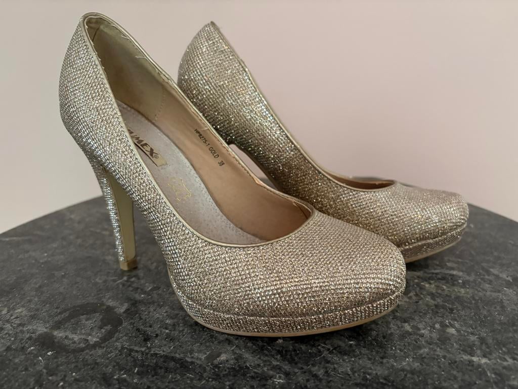Gouden glitter pumps maat 38, Kleding | Dames, Schoenen, Ophalen of Verzenden, Zo goed als nieuw, Overige kleuren