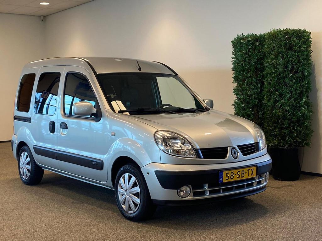 Renault Kangoo Rolstoelauto 3+1, 12 maanden, Stof, Bedrijf, Handgeschakeld