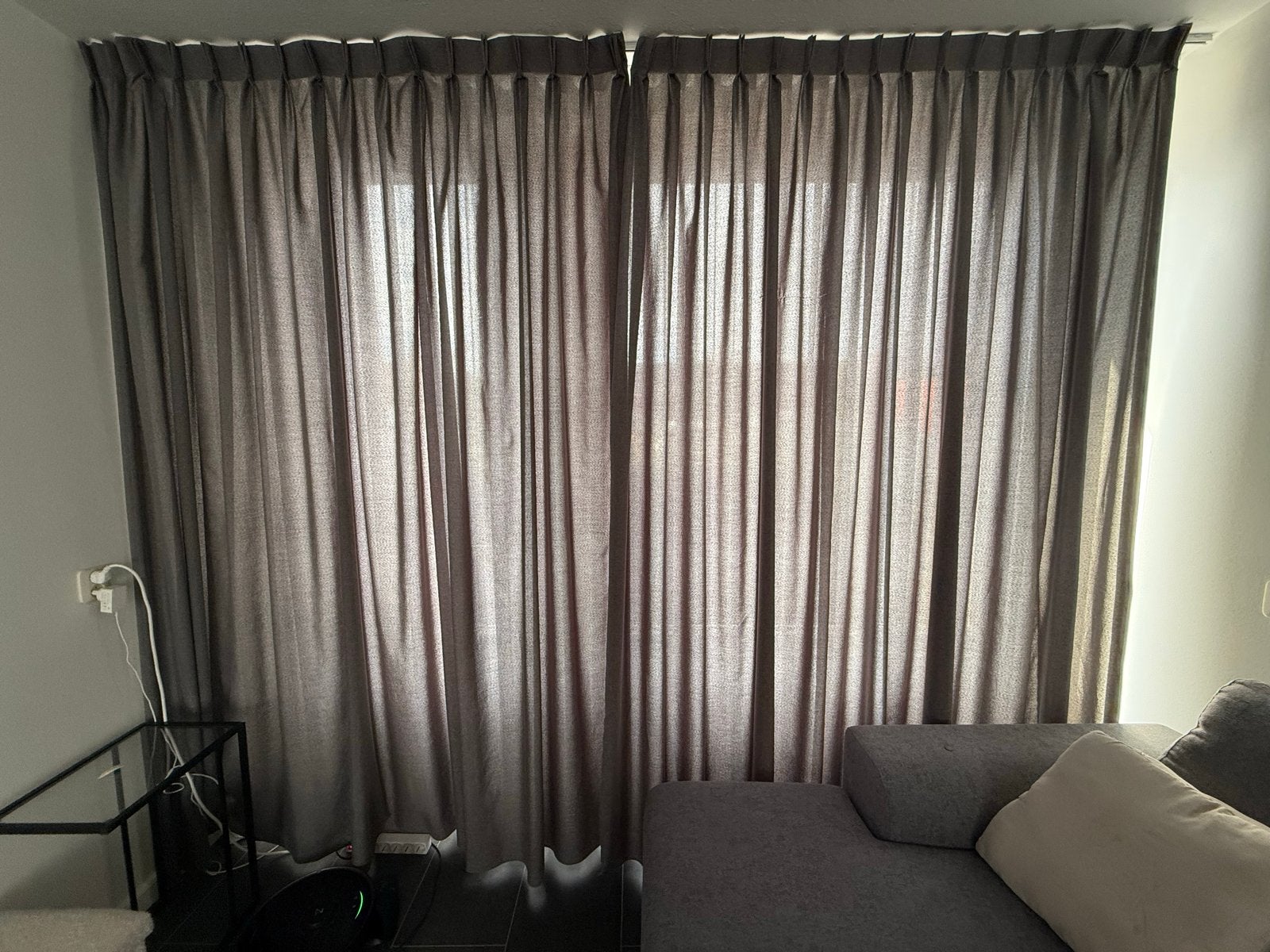 Mooie grijze gordijnen - perfect voor elke kamer, Huis en Inrichting, Ophalen, Gebruikt, Lichtdoorlatend, Gordijn